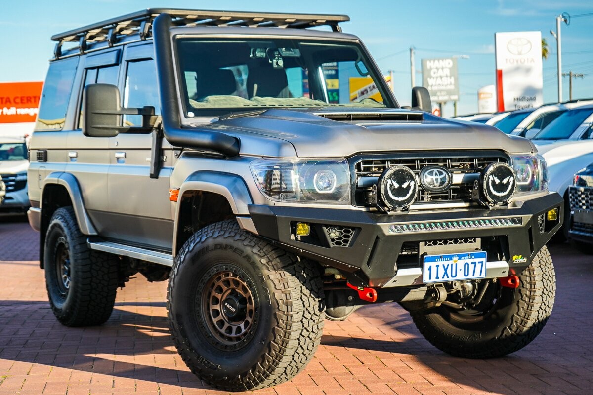 Toyota Landcruiser image 1