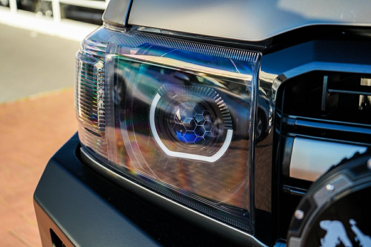 Toyota Landcruiser image 4