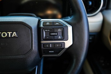 https://vehicle-cdn.autoleague.cloud/28166_6512772_16.jpg