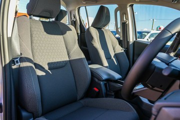 https://vehicle-cdn.autoleague.cloud/28166_6512773_13.jpg