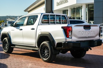 https://vehicle-cdn.autoleague.cloud/28166_6512773_6.jpg
