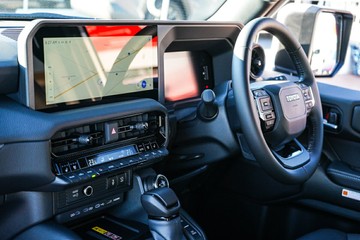 https://vehicle-cdn.autoleague.cloud/28166_6512785_25.jpg