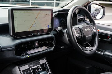 https://vehicle-cdn.autoleague.cloud/28166_6512790_22.jpg