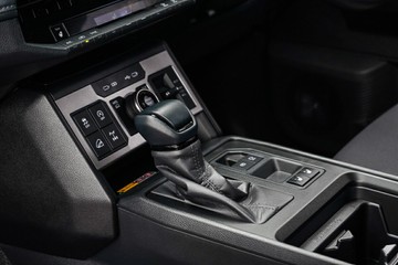 https://vehicle-cdn.autoleague.cloud/28166_6512790_23.jpg