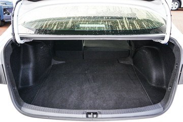 https://vehicle-cdn.autoleague.cloud/28166_6512793_10.jpg
