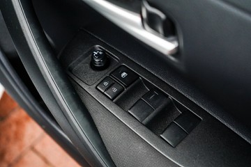 https://vehicle-cdn.autoleague.cloud/28166_6512793_12.jpg
