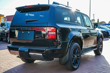 https://vehicle-cdn.autoleague.cloud/28166_6512858_8.jpg
