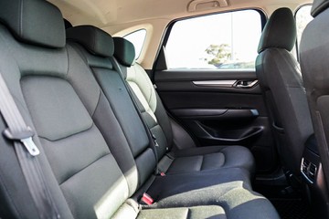 https://vehicle-cdn.autoleague.cloud/28166_6512873_11.jpg
