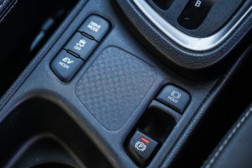 https://vehicle-cdn.autoleague.cloud/28166_6512883_20.jpg