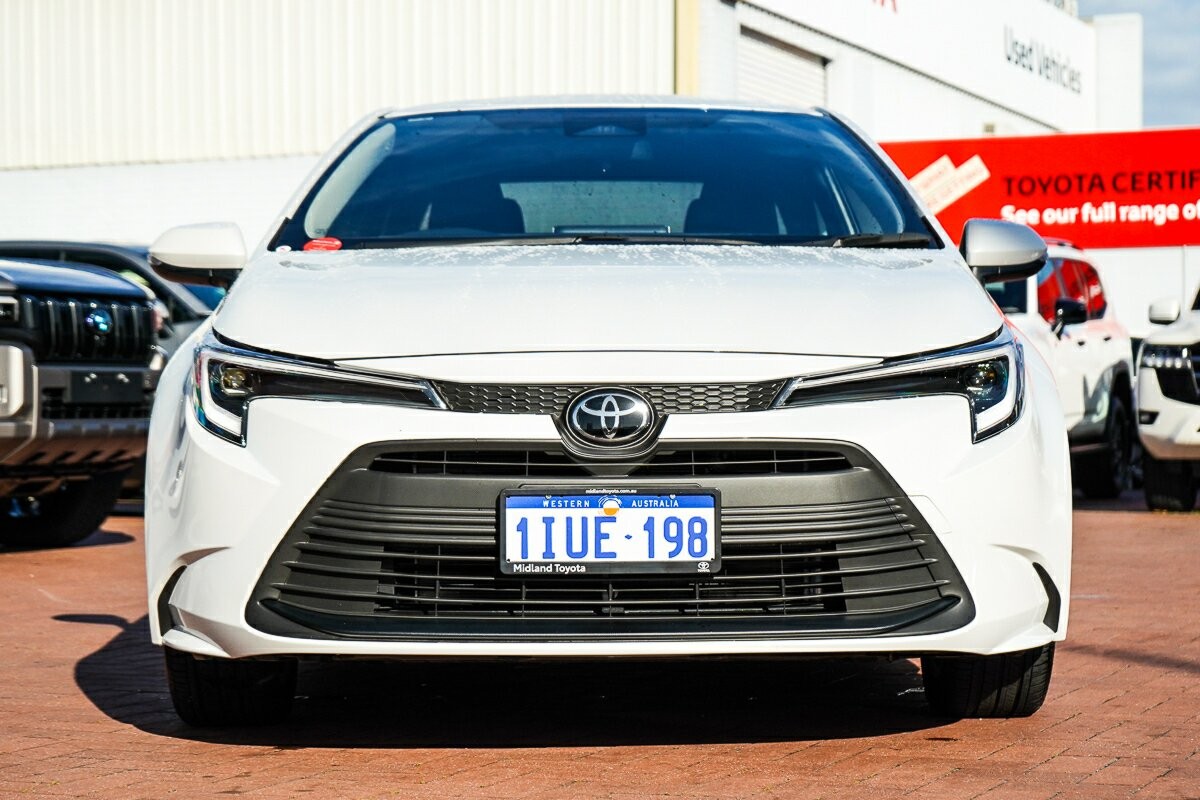 Toyota Corolla image 3