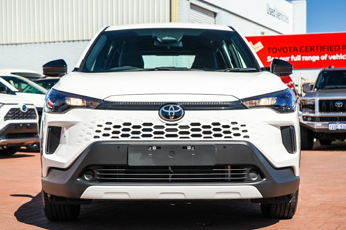Toyota Corolla Cross image 3