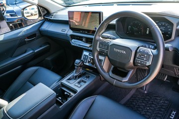 https://vehicle-cdn.autoleague.cloud/28166_6512920_14.jpg