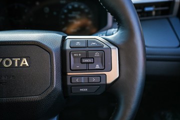 https://vehicle-cdn.autoleague.cloud/28166_6512920_15.jpg