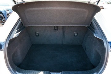 https://vehicle-cdn.autoleague.cloud/28166_6512949_10.jpg