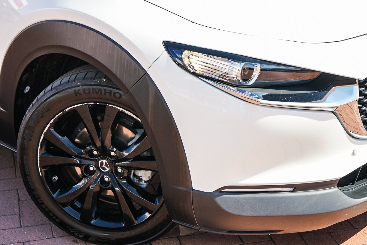 Mazda Cx-30 image 2