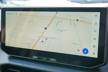 https://vehicle-cdn.autoleague.cloud/28166_6512974_17.jpg