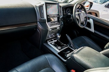 https://vehicle-cdn.autoleague.cloud/28166_6512983_23.jpg