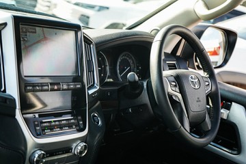 https://vehicle-cdn.autoleague.cloud/28166_6512983_24.jpg