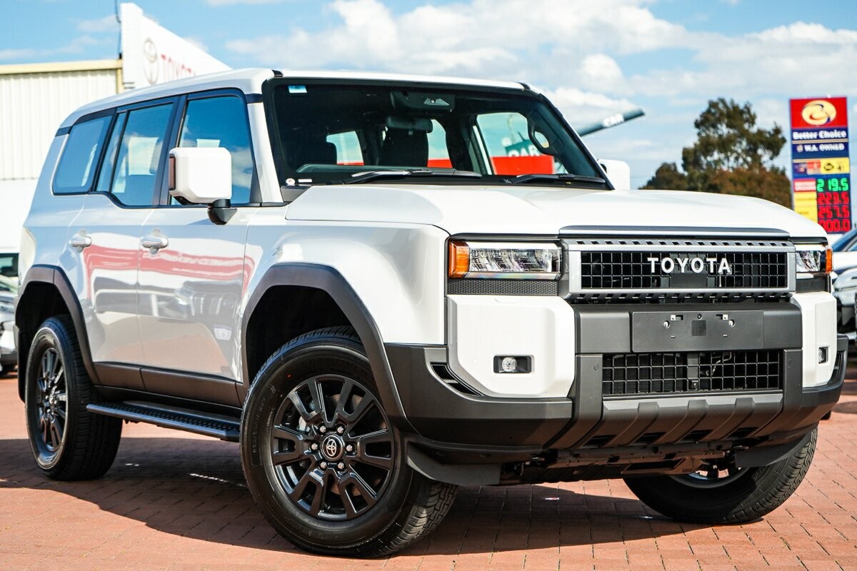 Toyota Landcruiser Prado image 1