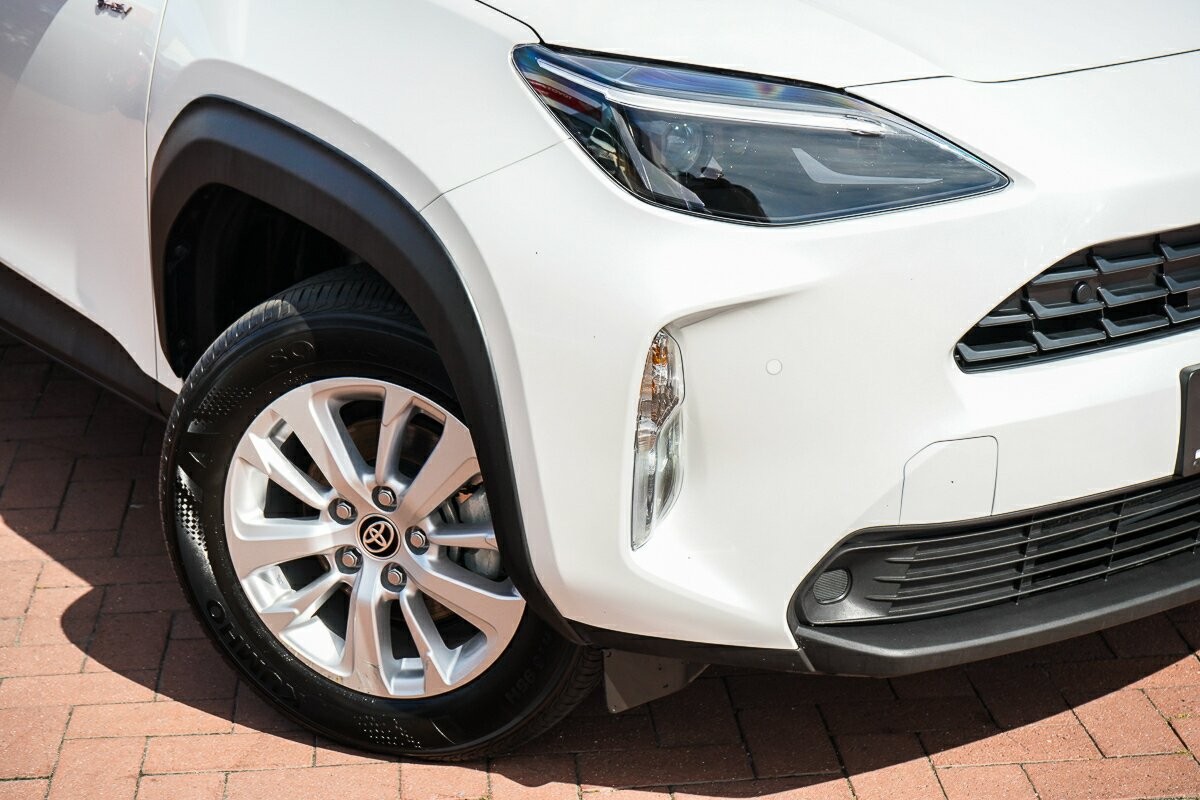 Toyota Yaris Cross image 2