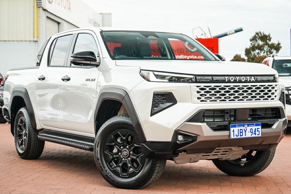 Toyota Hilux image 1