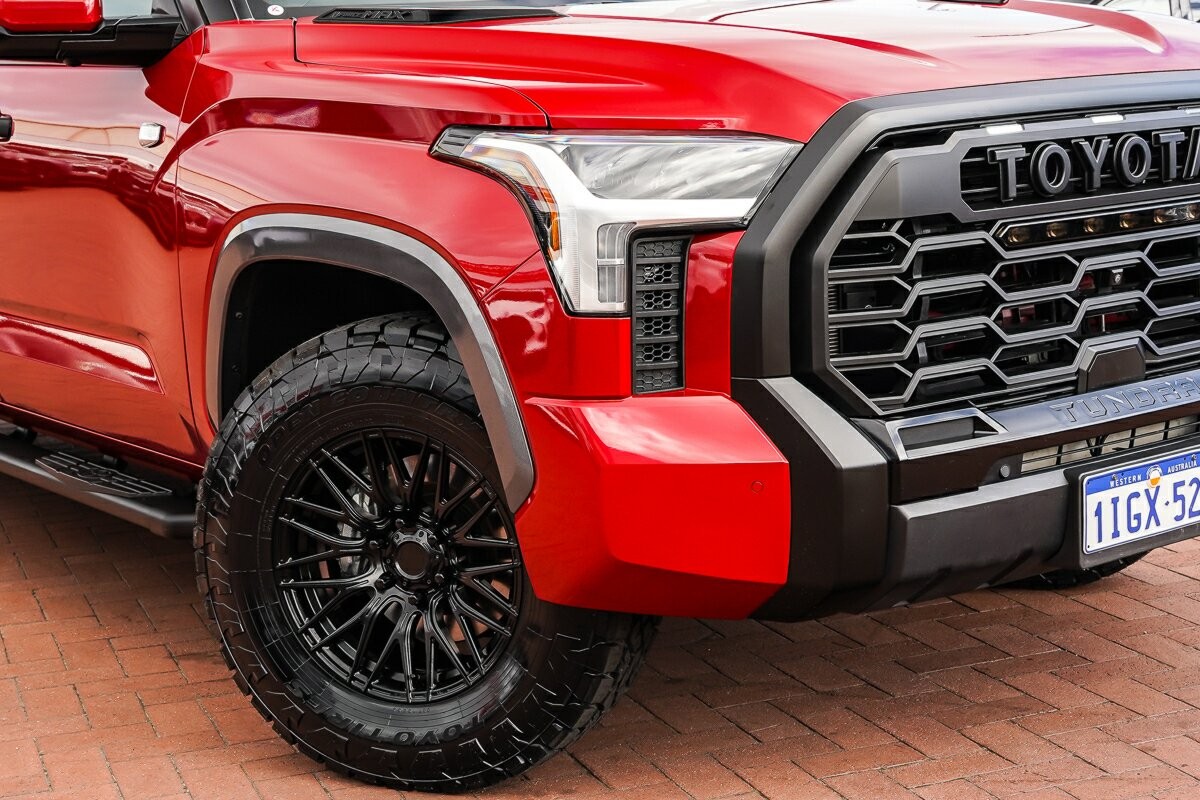 Toyota Tundra image 2