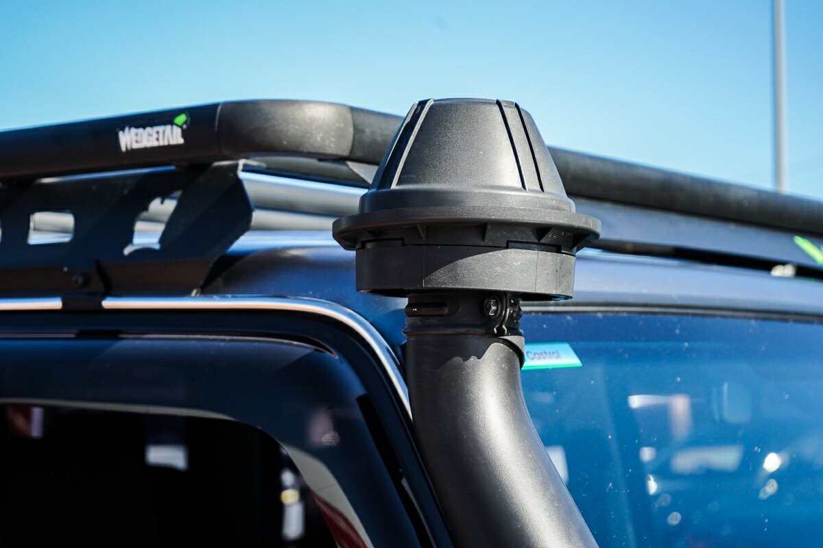 Toyota Landcruiser image 3