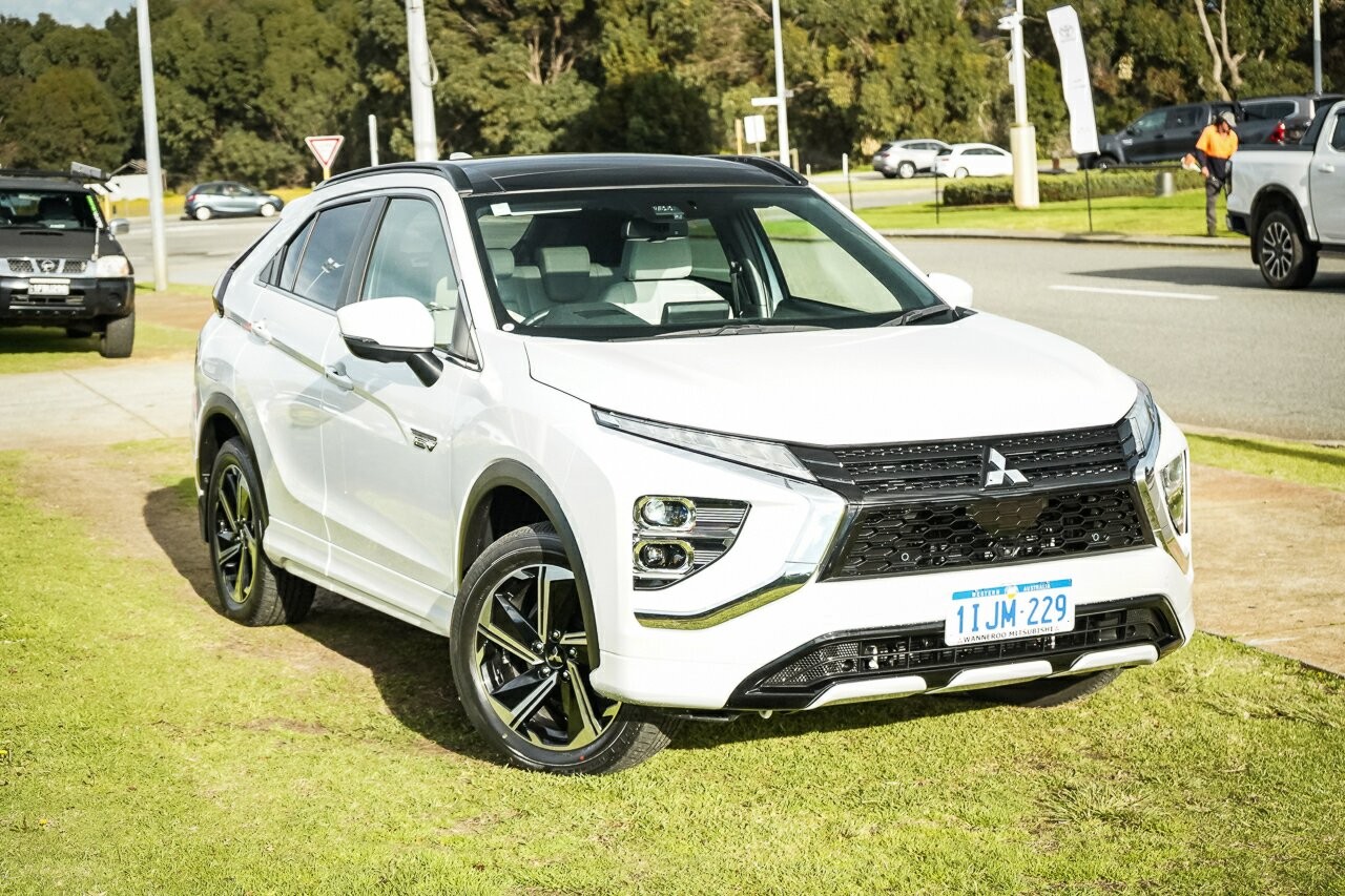 Mitsubishi Eclipse Cross image 1