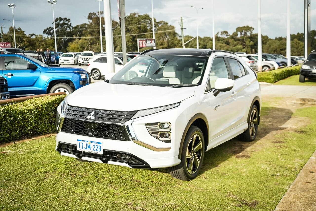 Mitsubishi Eclipse Cross image 3