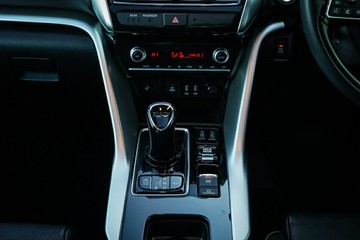 https://vehicle-cdn.autoleague.cloud/28170_115860_24.jpg