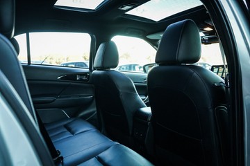 https://vehicle-cdn.autoleague.cloud/28170_115860_26.jpg