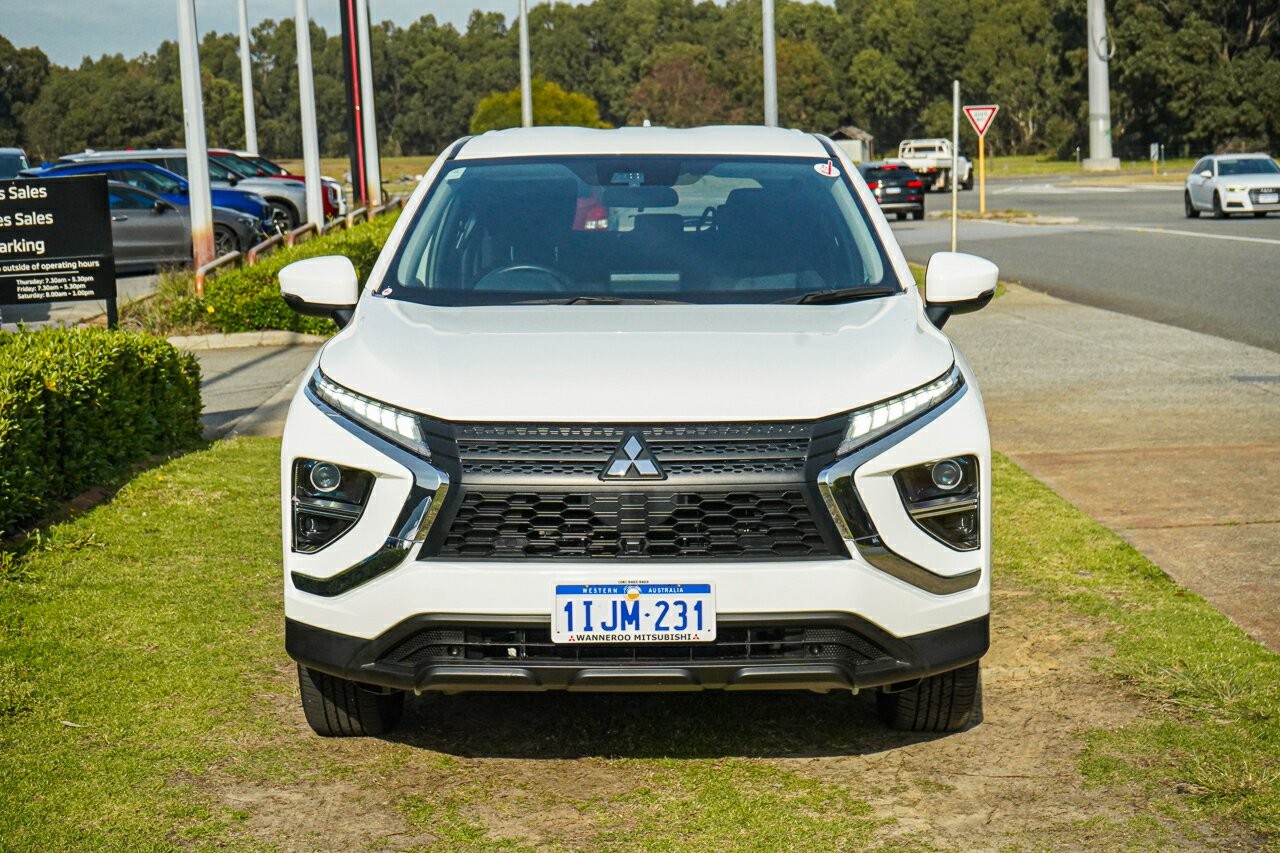 Mitsubishi Eclipse Cross image 2