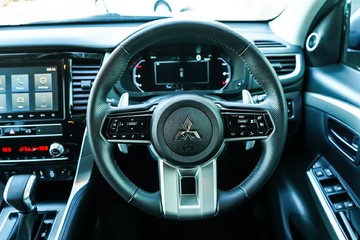 https://vehicle-cdn.autoleague.cloud/28170_117134_12.jpg