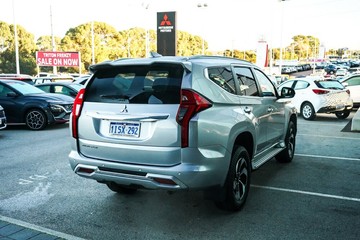 https://vehicle-cdn.autoleague.cloud/28170_117134_5.jpg