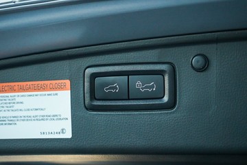 https://vehicle-cdn.autoleague.cloud/28170_117134_9.jpg