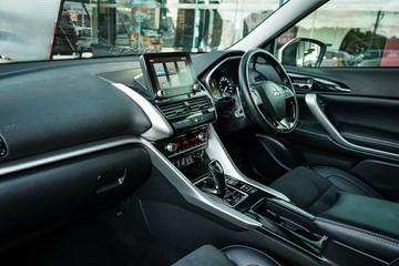 https://vehicle-cdn.autoleague.cloud/28170_117381_17.jpg