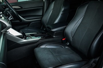 https://vehicle-cdn.autoleague.cloud/28170_117381_18.jpg