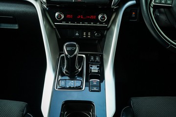 https://vehicle-cdn.autoleague.cloud/28170_117381_23.jpg