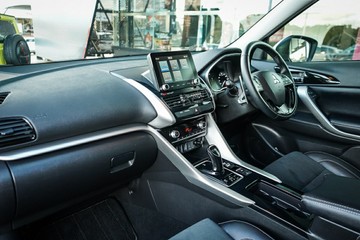 https://vehicle-cdn.autoleague.cloud/28170_117576_17.jpg