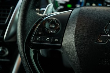 https://vehicle-cdn.autoleague.cloud/28170_117576_19.jpg