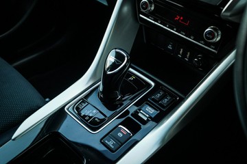 https://vehicle-cdn.autoleague.cloud/28170_117576_22.jpg