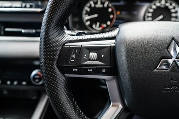https://vehicle-cdn.autoleague.cloud/28170_117604_18.jpg