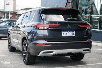https://vehicle-cdn.autoleague.cloud/28170_117604_6.jpg