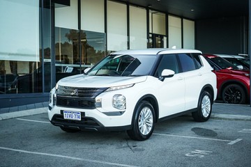 https://vehicle-cdn.autoleague.cloud/28170_117644_1.jpg