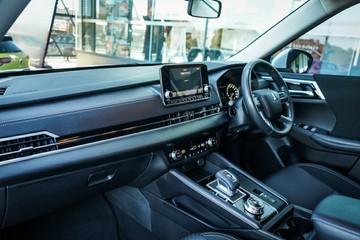 https://vehicle-cdn.autoleague.cloud/28170_117644_17.jpg