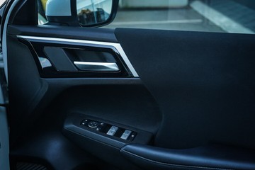https://vehicle-cdn.autoleague.cloud/28170_117644_27.jpg