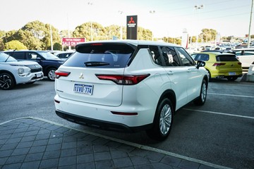 https://vehicle-cdn.autoleague.cloud/28170_117644_5.jpg