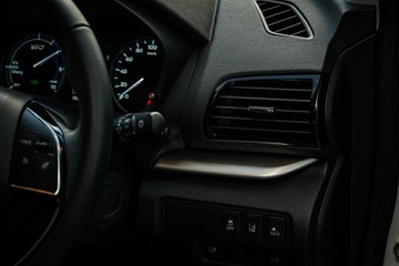 https://vehicle-cdn.autoleague.cloud/28170_117690_12.jpg