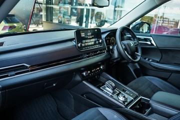 https://vehicle-cdn.autoleague.cloud/28170_118132_18.jpg