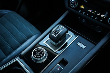https://vehicle-cdn.autoleague.cloud/28170_118132_23.jpg